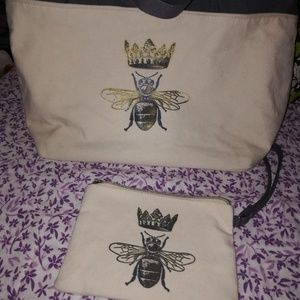 Queen bee purse